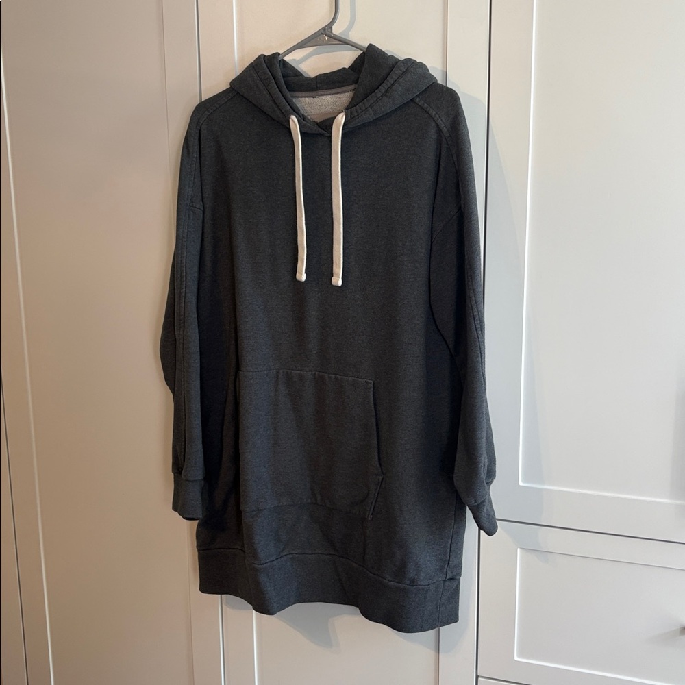Everlane hoodie